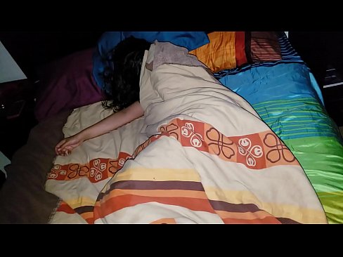 ❤️ Anak tiri berating ibu tiriné enom nalika dheweke turu. ️❌ Saru rusia ing jv.91sesex101.top